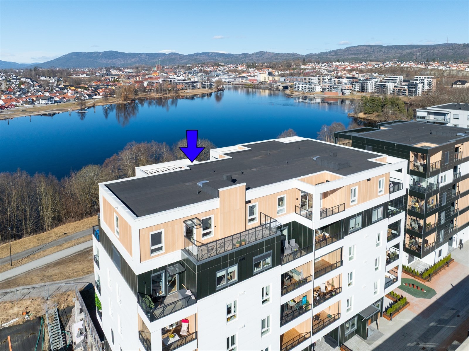 Toppleilighet med sol hele dagen og hele kvelden Galleribilde