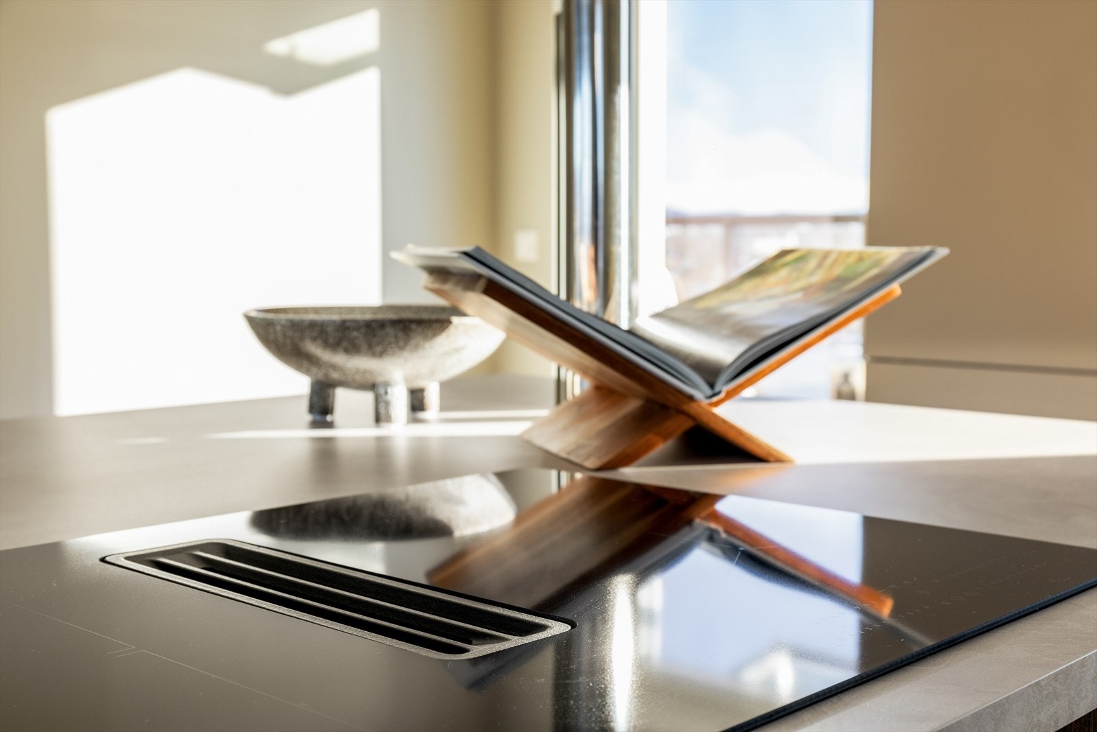 Vifte i kjøkkenbenk Galleribilde