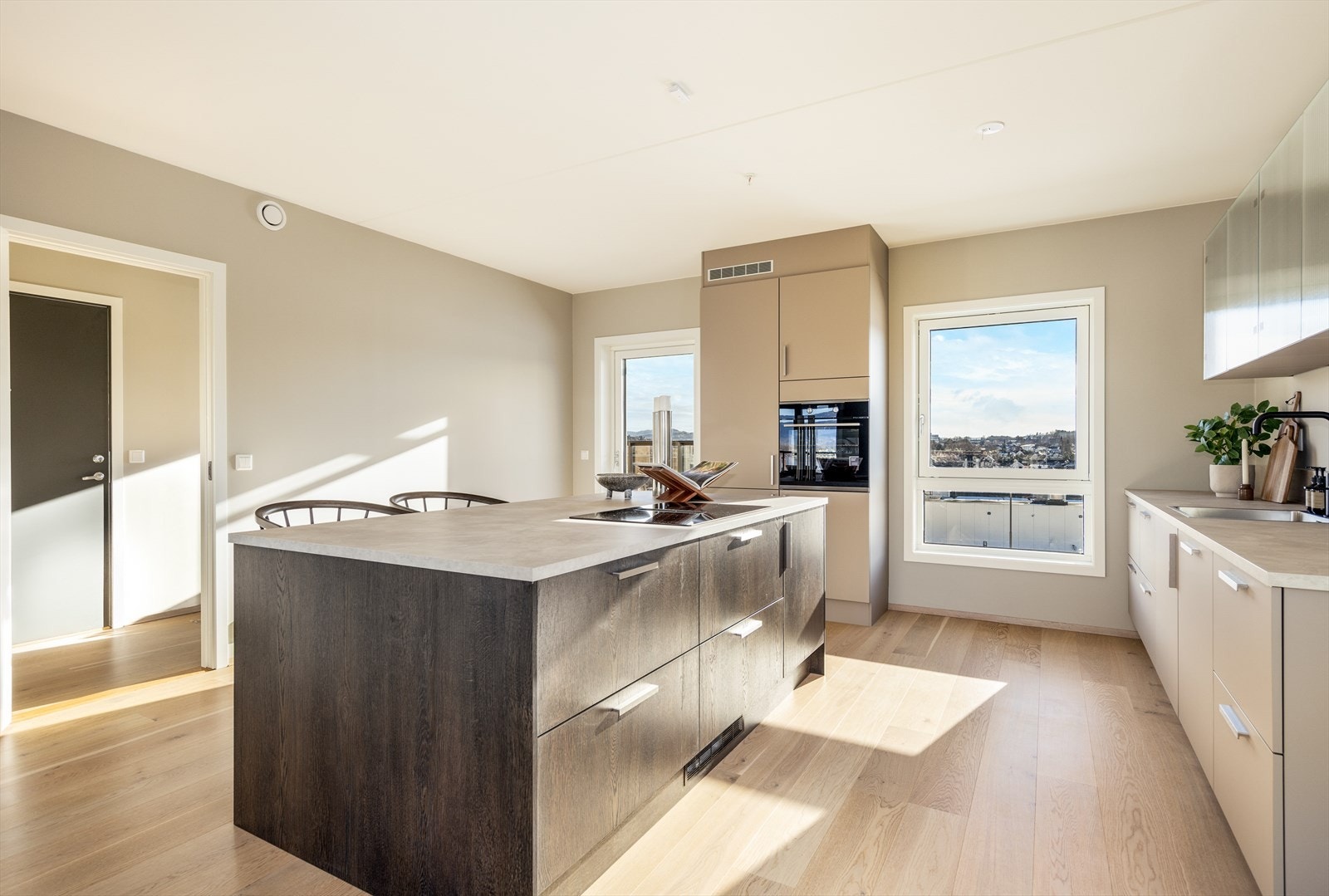 Alle hvitevarer er integrert og følger selvfølgelig med Galleribilde