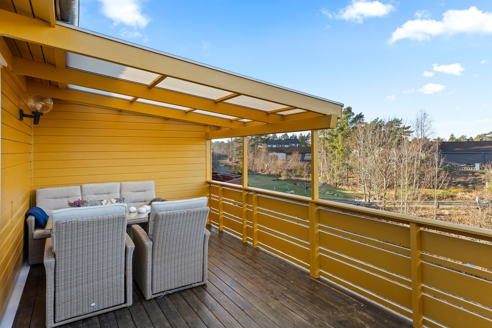 Luftig og solrikt, lite innsyn Galleribilde