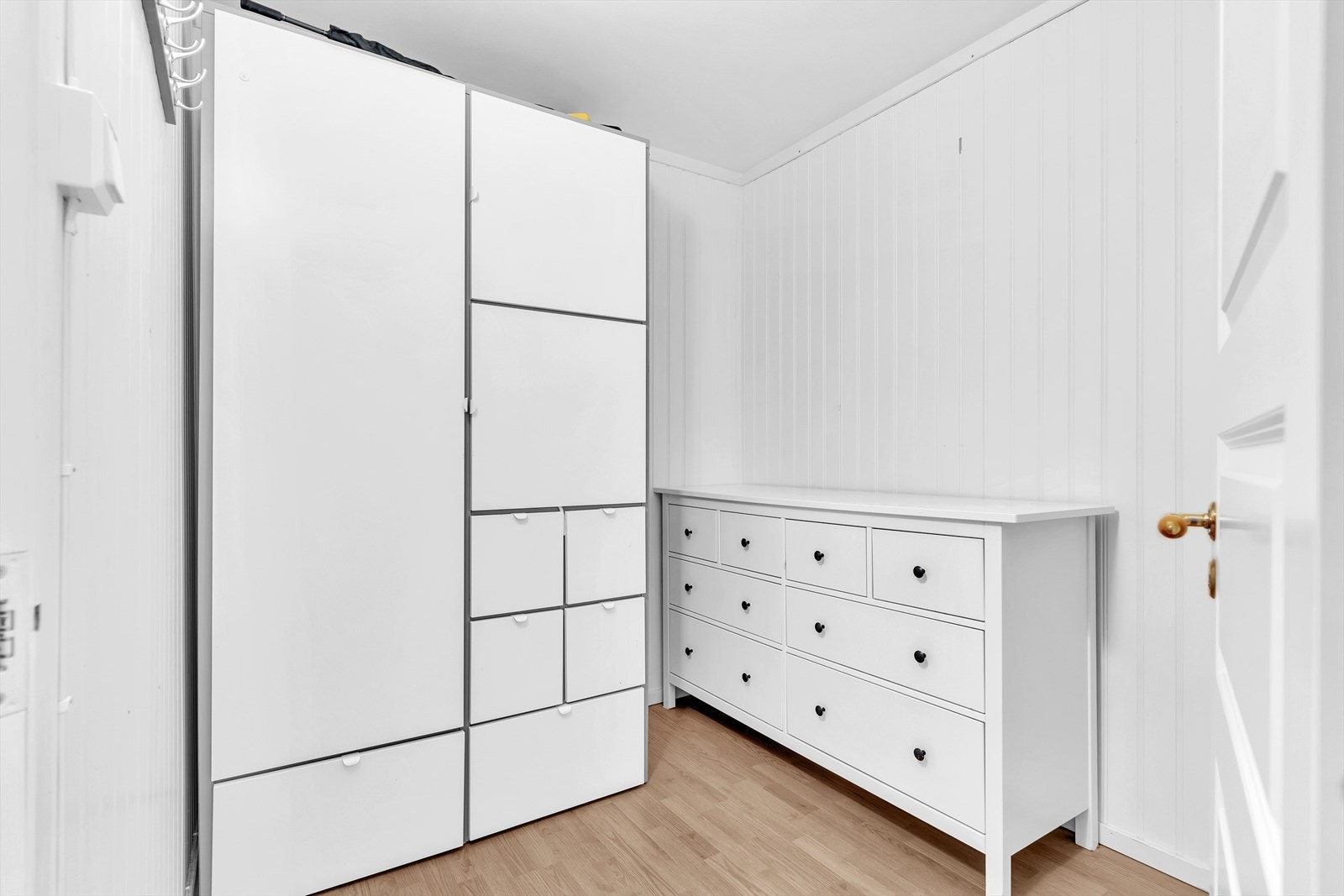 Praktisk bod med god oppbevaringsplass. Galleribilde