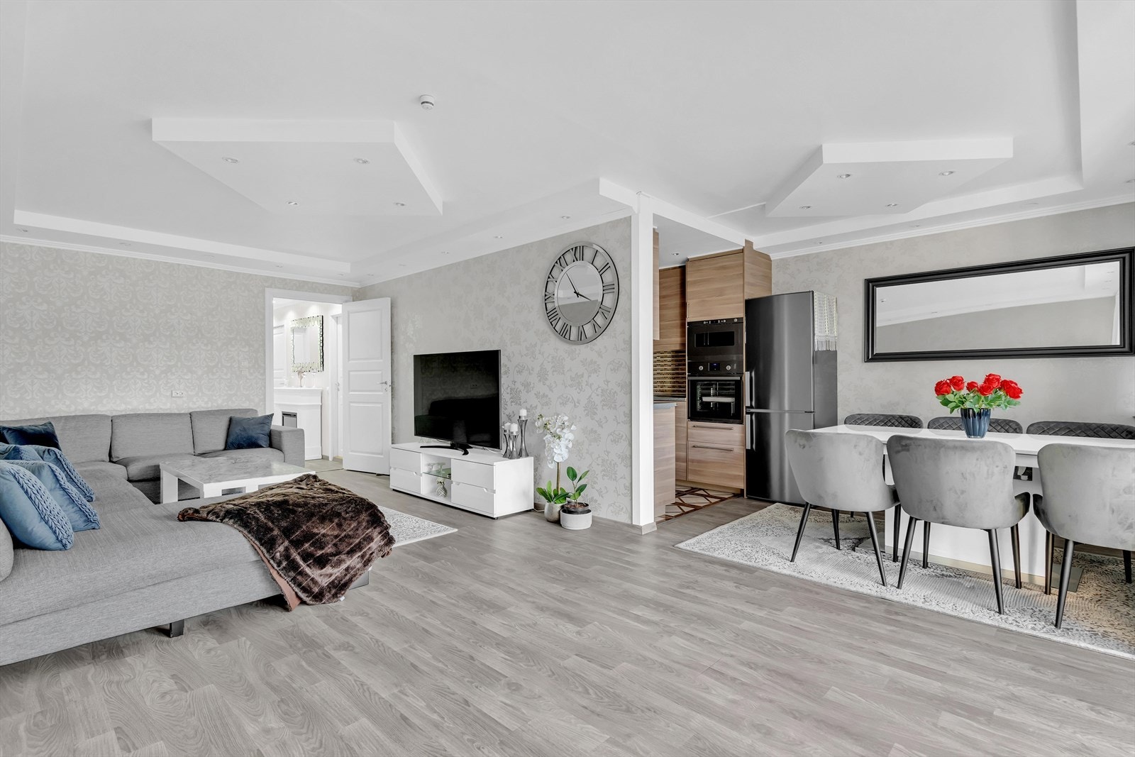 Velkommen til Riihimækiveien 45, presentert av Kenneth Andreassen i Nordvik. Galleribilde