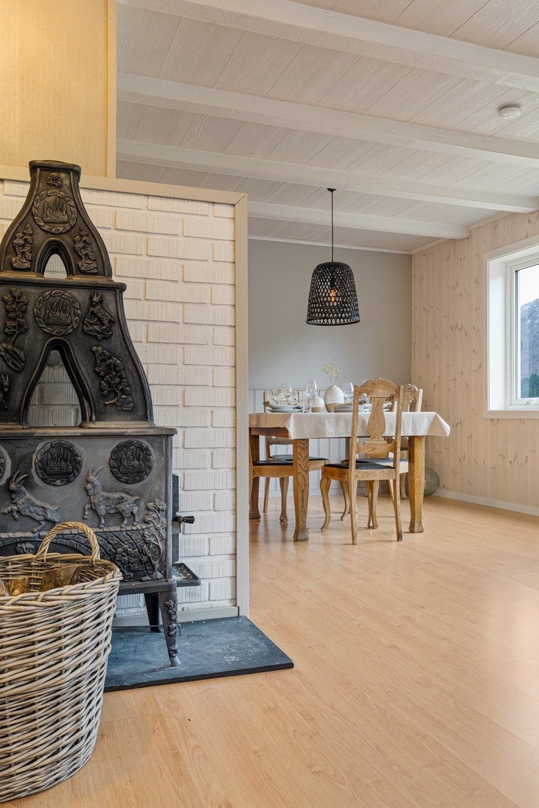 Retroovn som sørger for god varme i boligen Galleribilde