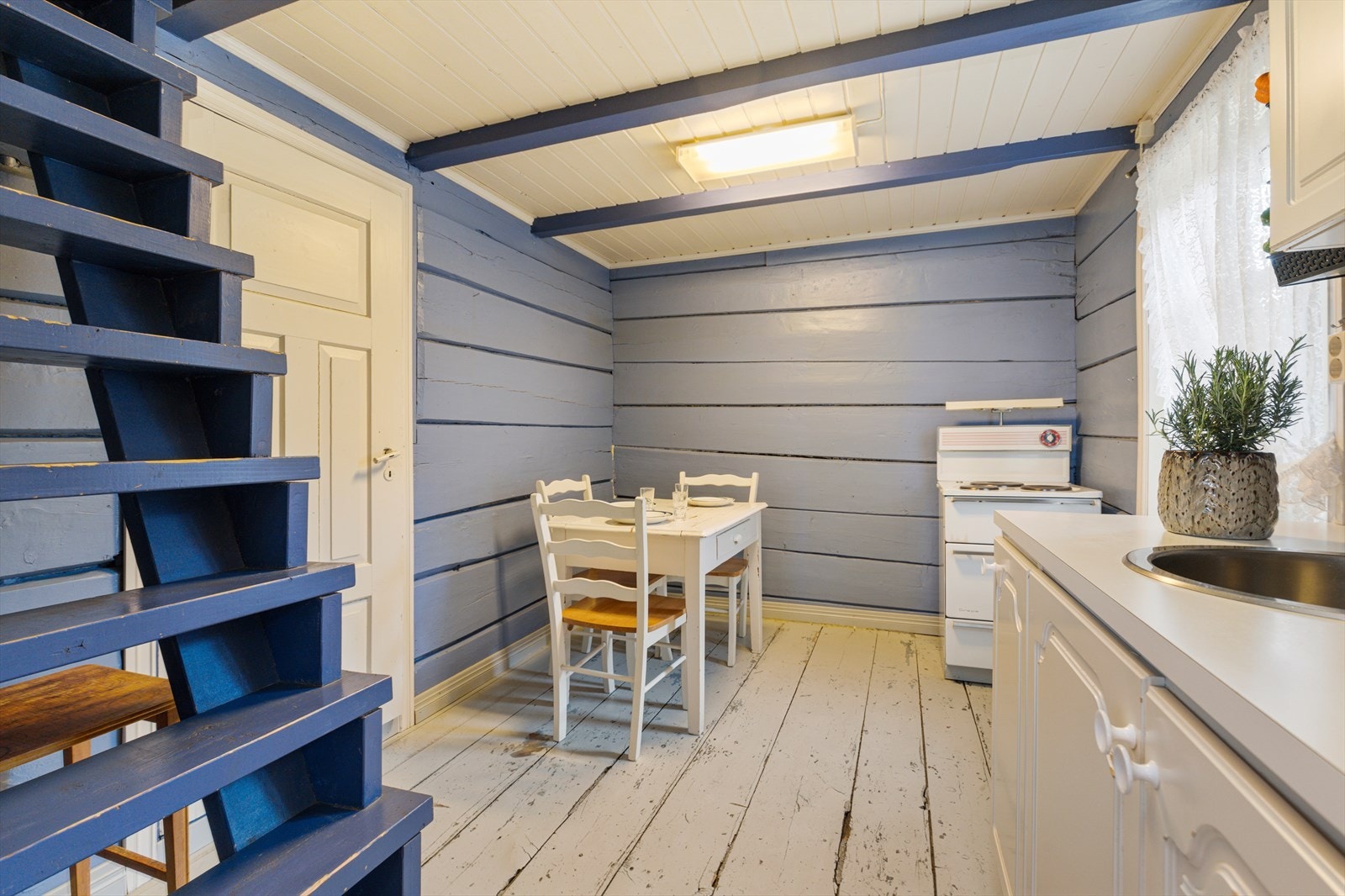 Det ble flyttet til eiendommen på 1980-tallet Galleribilde