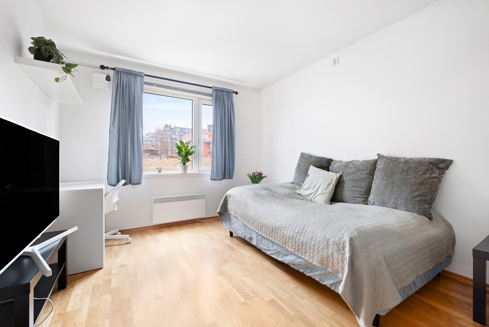 Utleiedelen er på totalt 20m² med en åpen stue- og kjøkkenløsning på 13,4m² Galleribilde