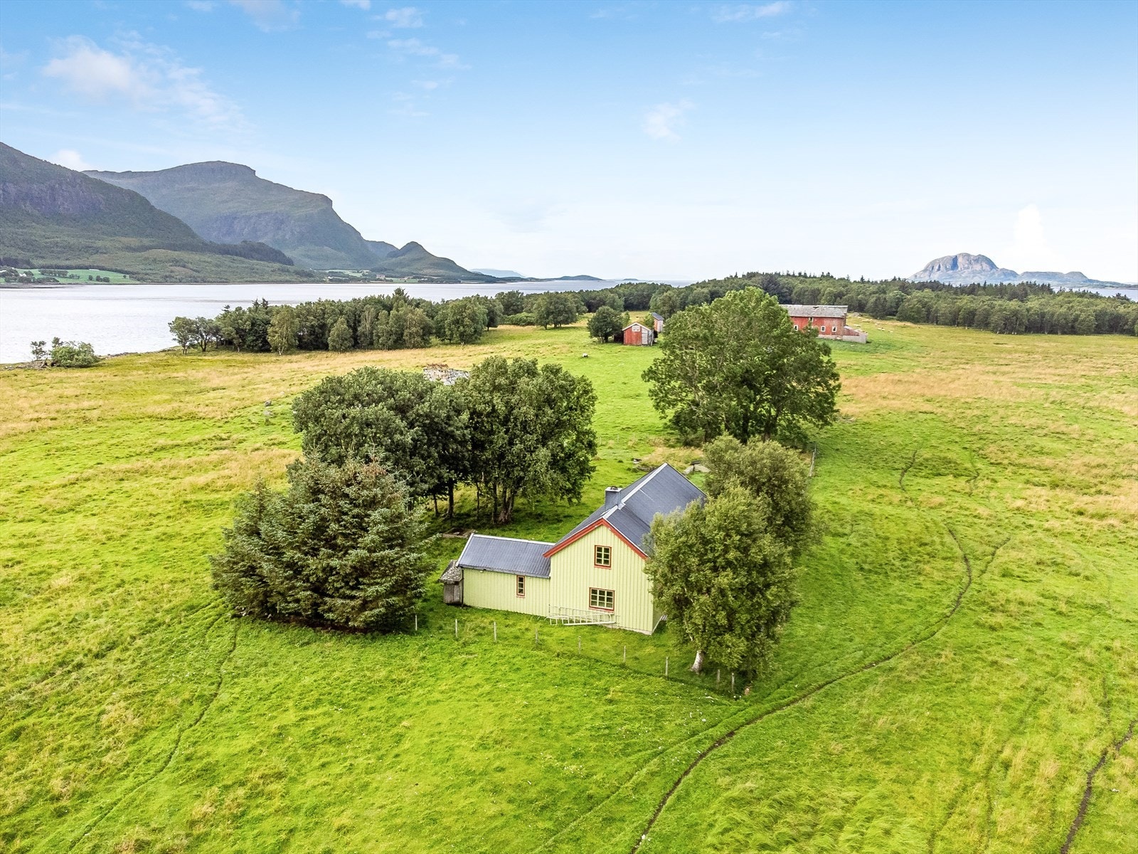 Velkommen til Svennøya som her presenteres av eiendomsmegler Elin Edblad - REDE Eiendomsmegling Galleribilde