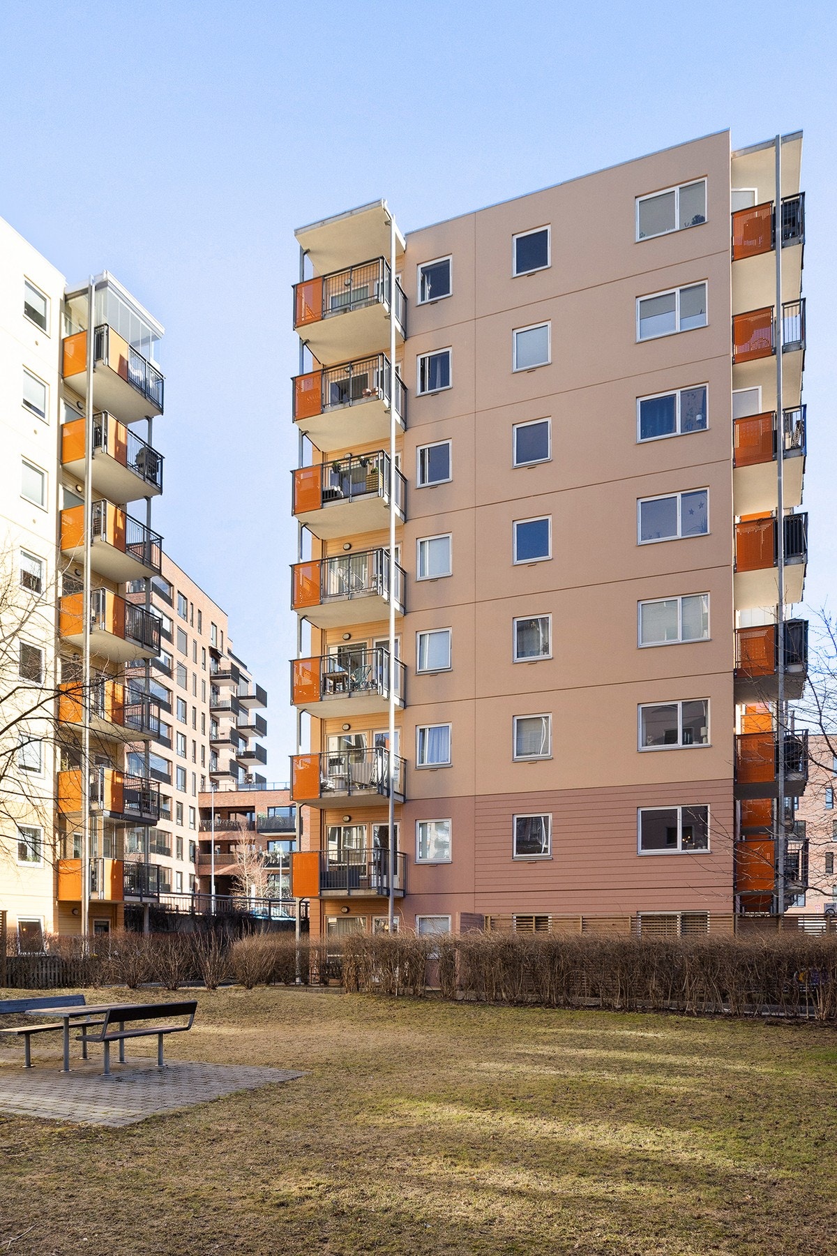 Fasade - flott beliggenhet i byggets 6. etasje. Galleribilde