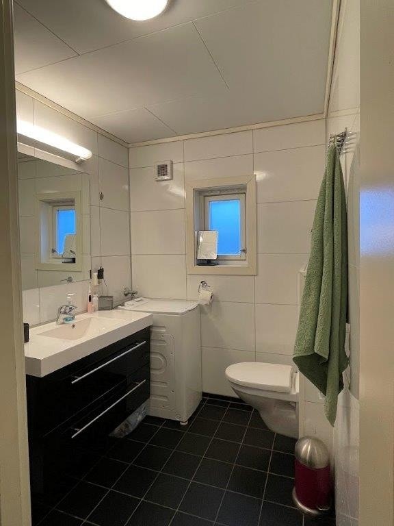 Flott bad med varme i gulv Galleribilde
