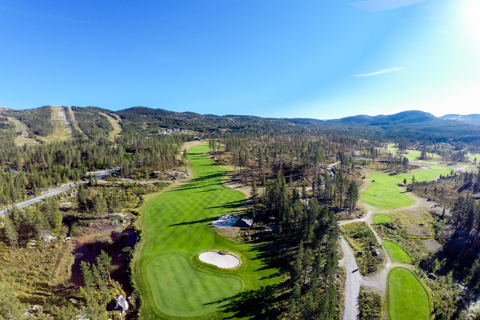 Nesfjellet Golf ligger ca. 30 min kjøretur unna Galleribilde