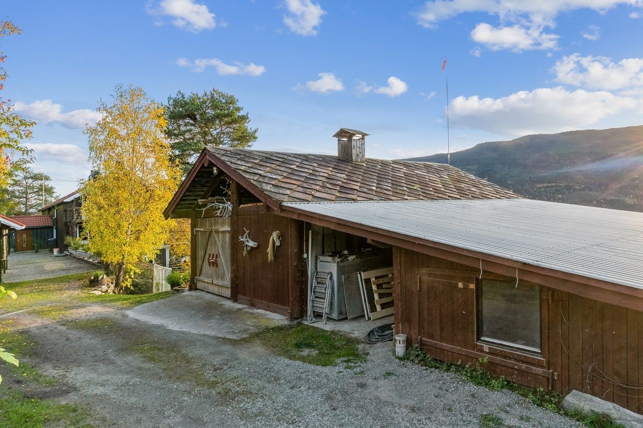 Fjøs/låve. Galleribilde