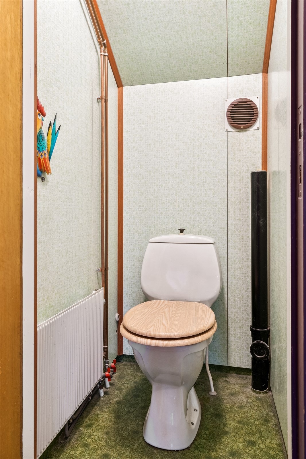 Hovedbygning: Toalett i 2. etasje. Galleribilde