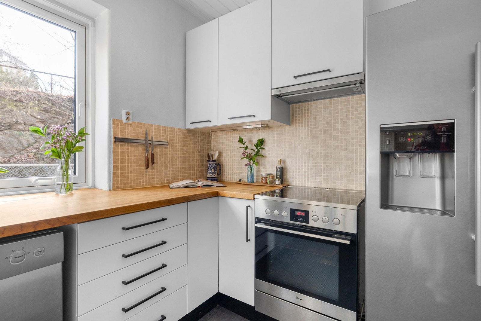 Hvitevarer på kjøkken medfølger Galleribilde