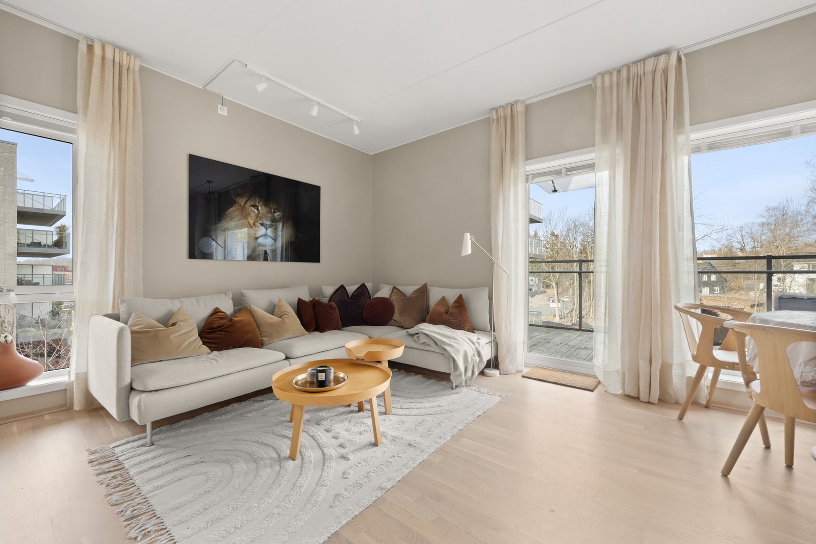 En lys og moderne 2-roms fra 2018 på attraktive Fornebu Galleribilde