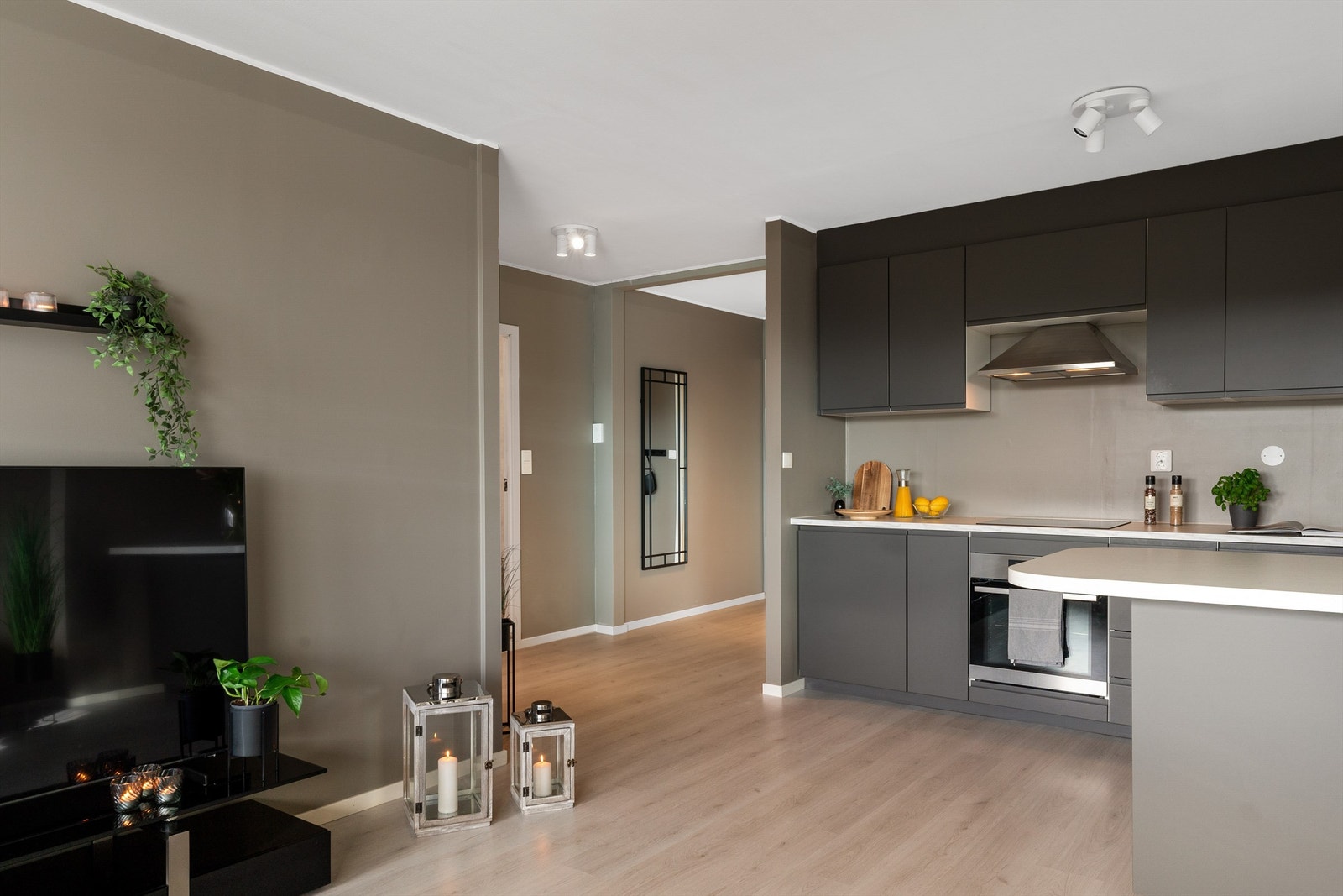 Leiligheten har en praktisk og enkel planløsning Galleribilde