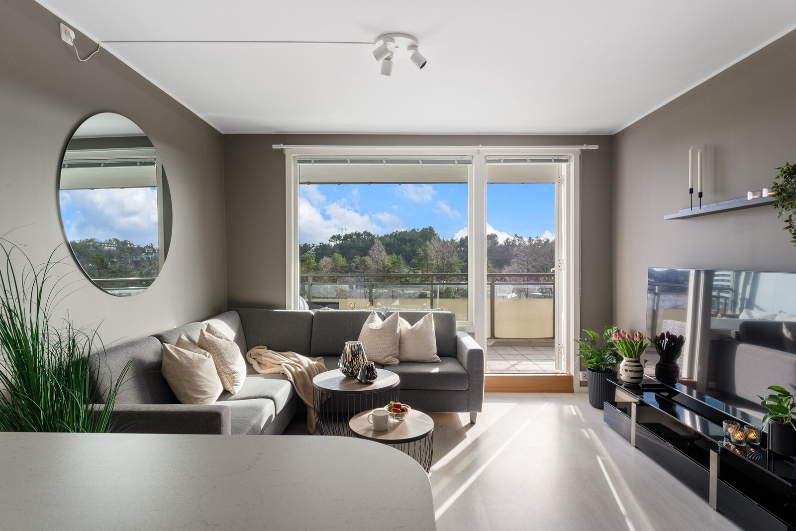 Stue med direkte utgang til balkong Galleribilde