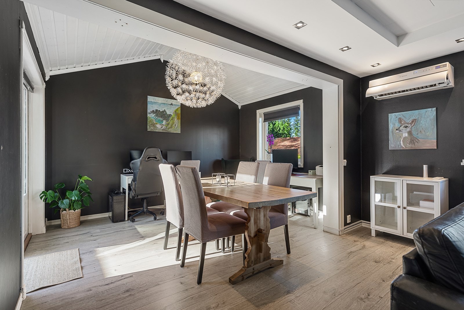 Eirik Løvseth v/EiendomsMegler 1 presenterer Branderudveien 142B Galleribilde