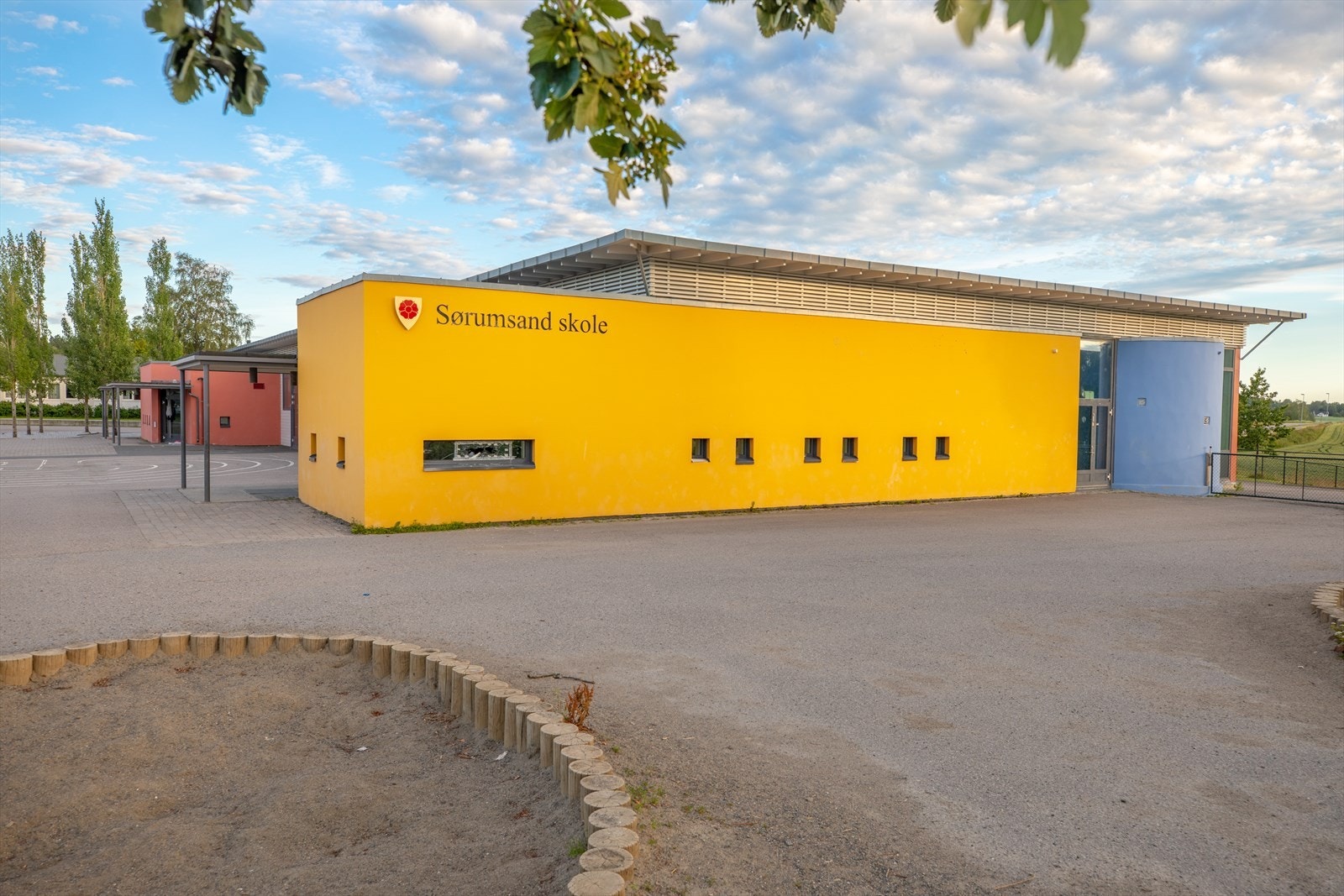Sørumsand skole ca. 5 minutter fra eiendommen! Galleribilde