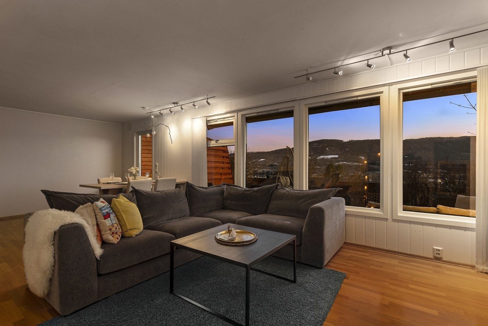 Kveldsstemning. Galleribilde