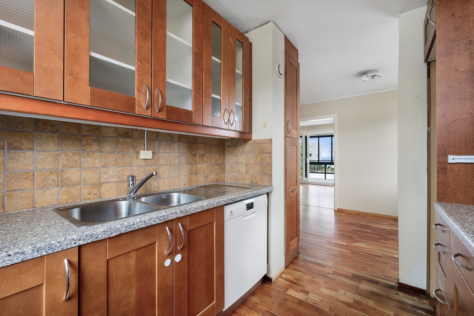 Etasjeskiller av betong Galleribilde