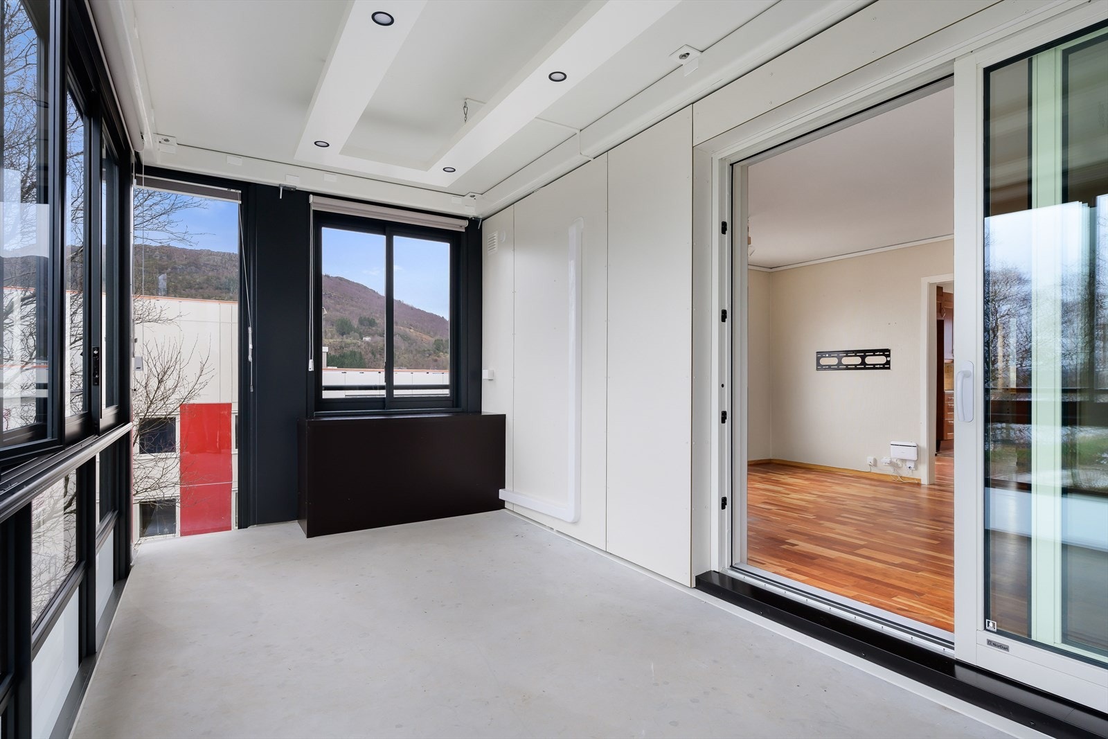 Belysning i himling og inngang fra stue Galleribilde