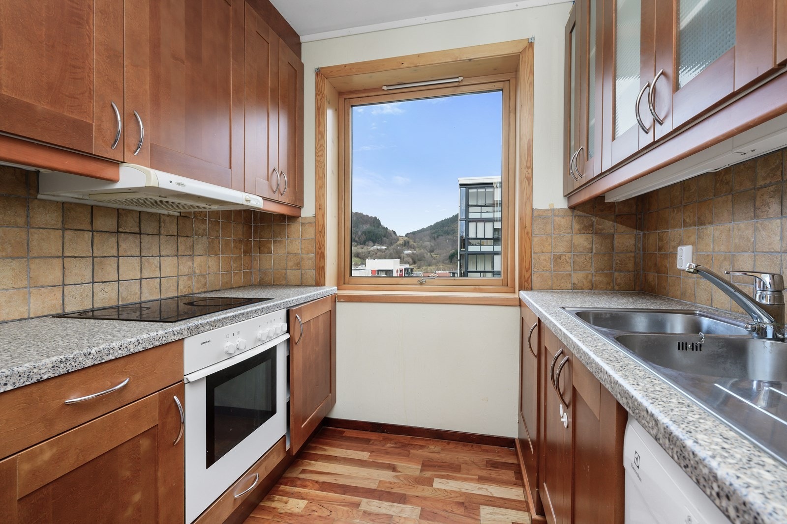 Kjøkken med gode lysforhold Galleribilde