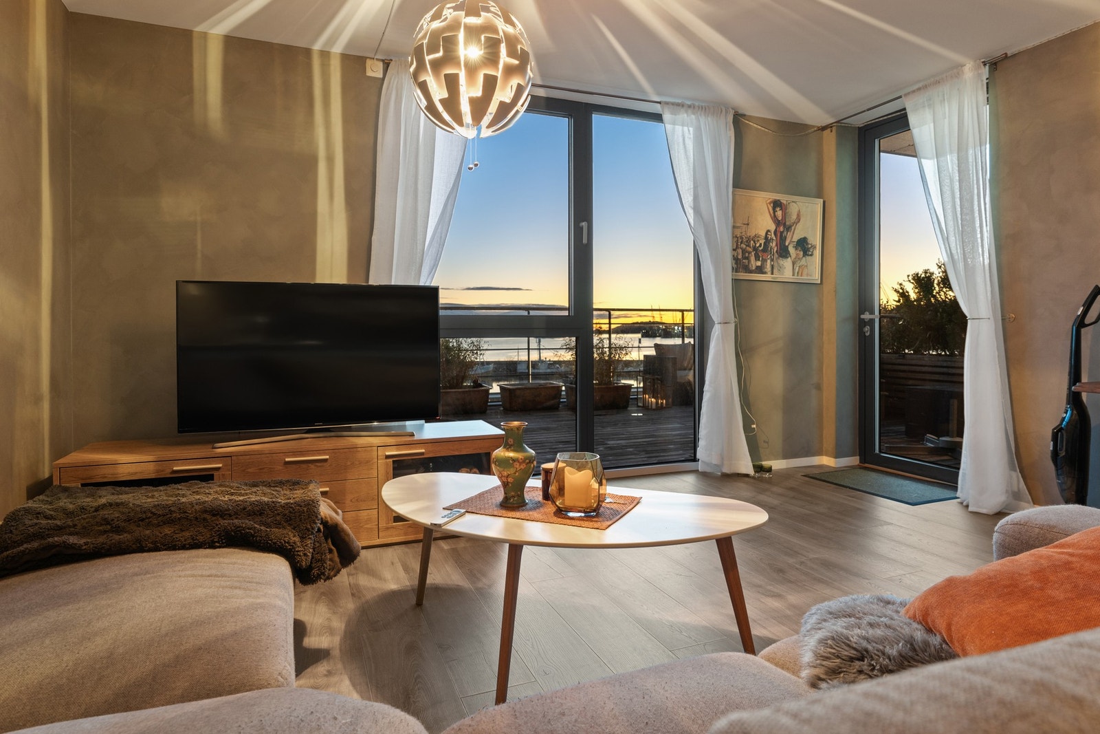 Moderne leilighet med fantastisk utsikt og beliggenhet! Galleribilde