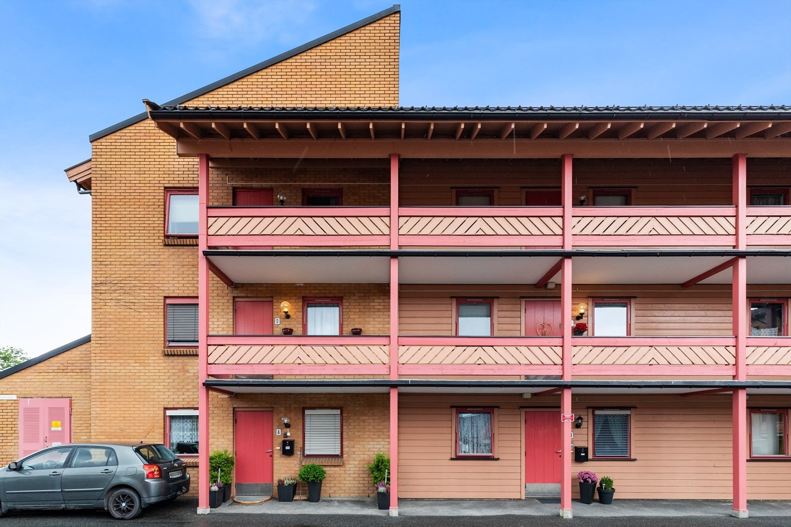 Pent og velstelt inngangsparti! Galleribilde