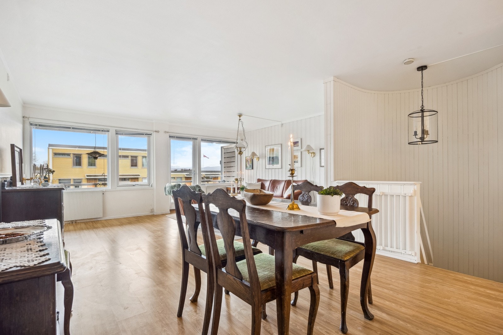 Stuen måler 34 kvm og har en svært praktisk utforming. Galleribilde