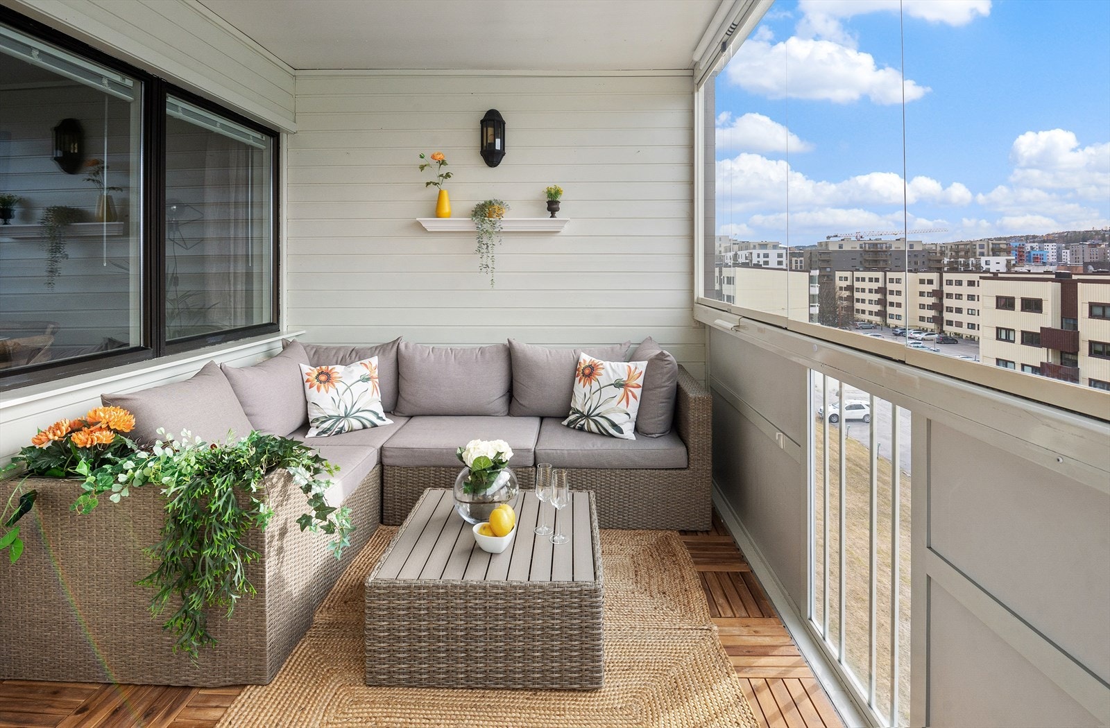 Her kan man innrede med en hyggelig sittegruppe og/eller annen innredning. Galleribilde