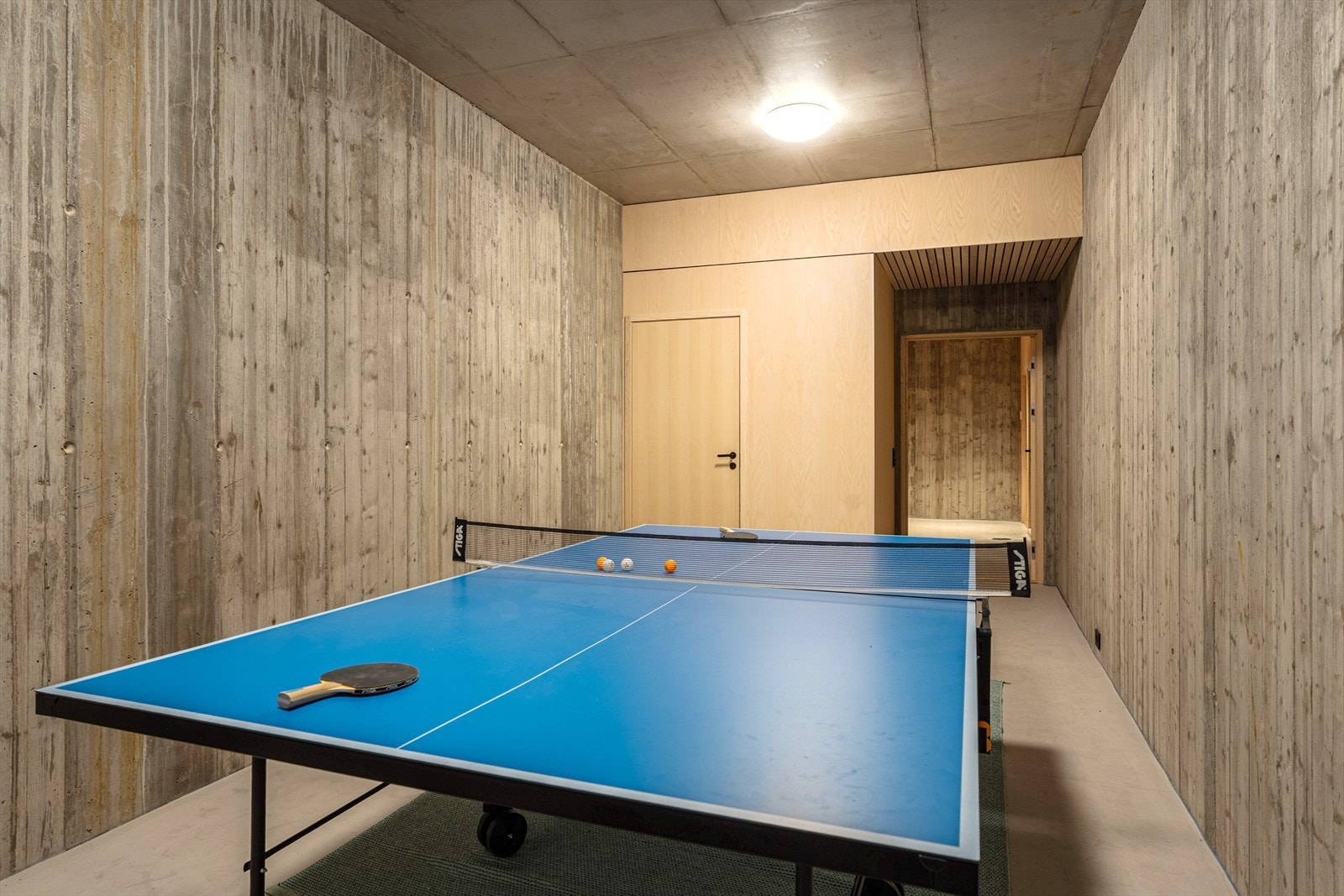 Her er inngang til teknisk rom/ bod Galleribilde