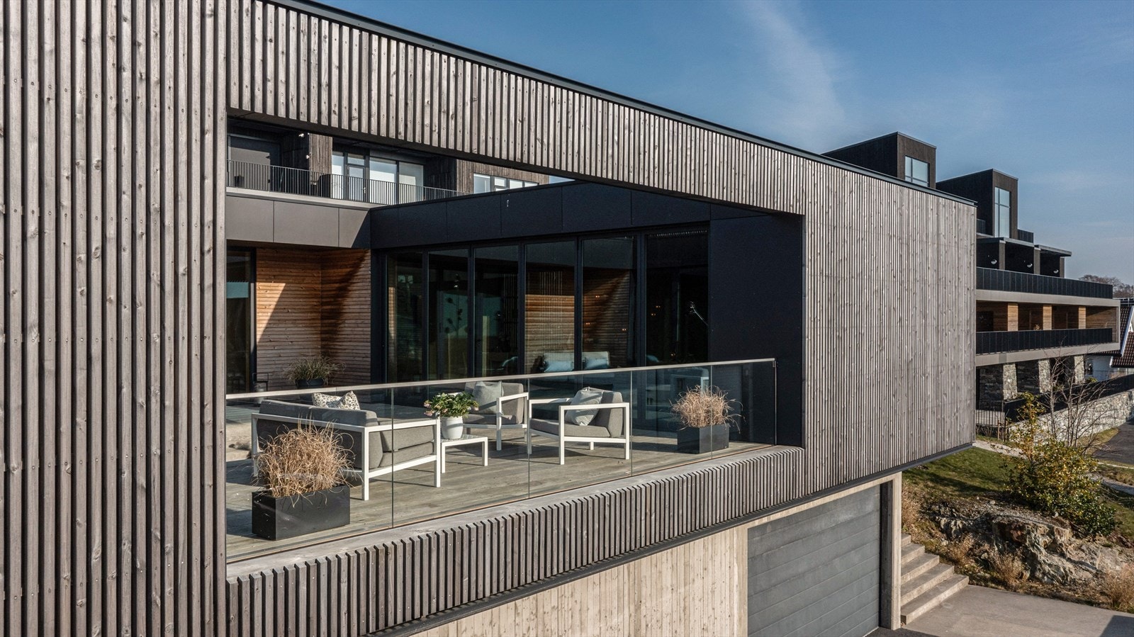 Huset er kledd med vedlikeholdsfri malmfurukledning Galleribilde