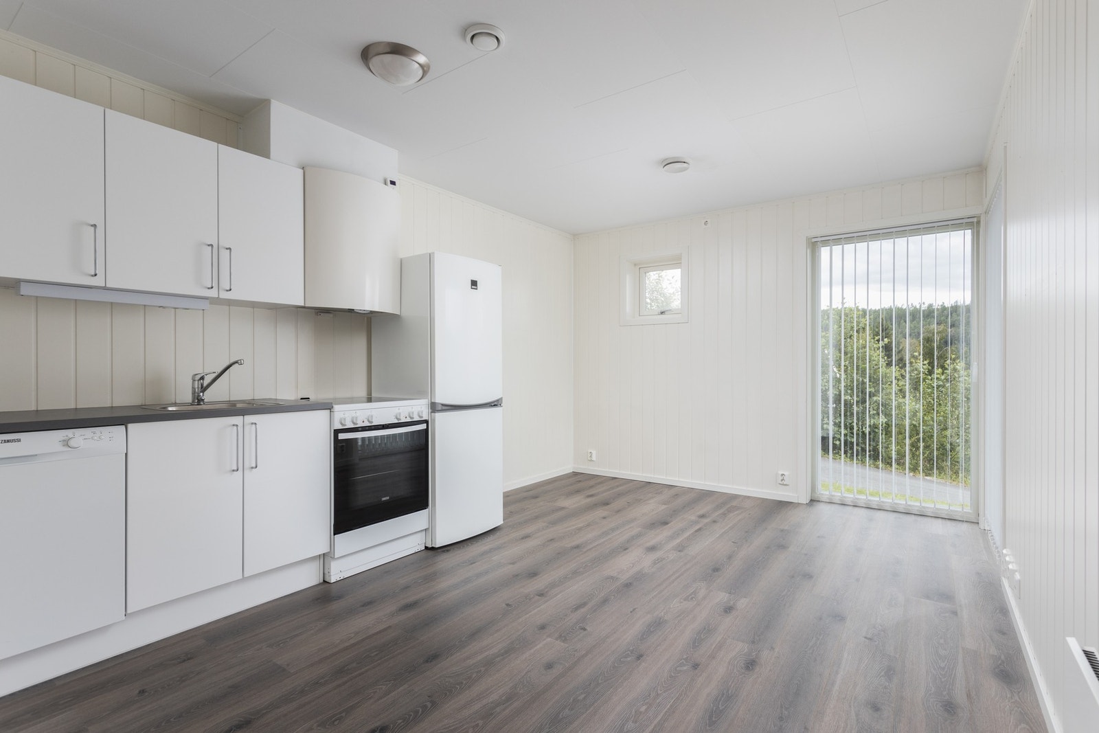 Utleie. Stue og kjøkken - 24,5 kvm. Galleribilde