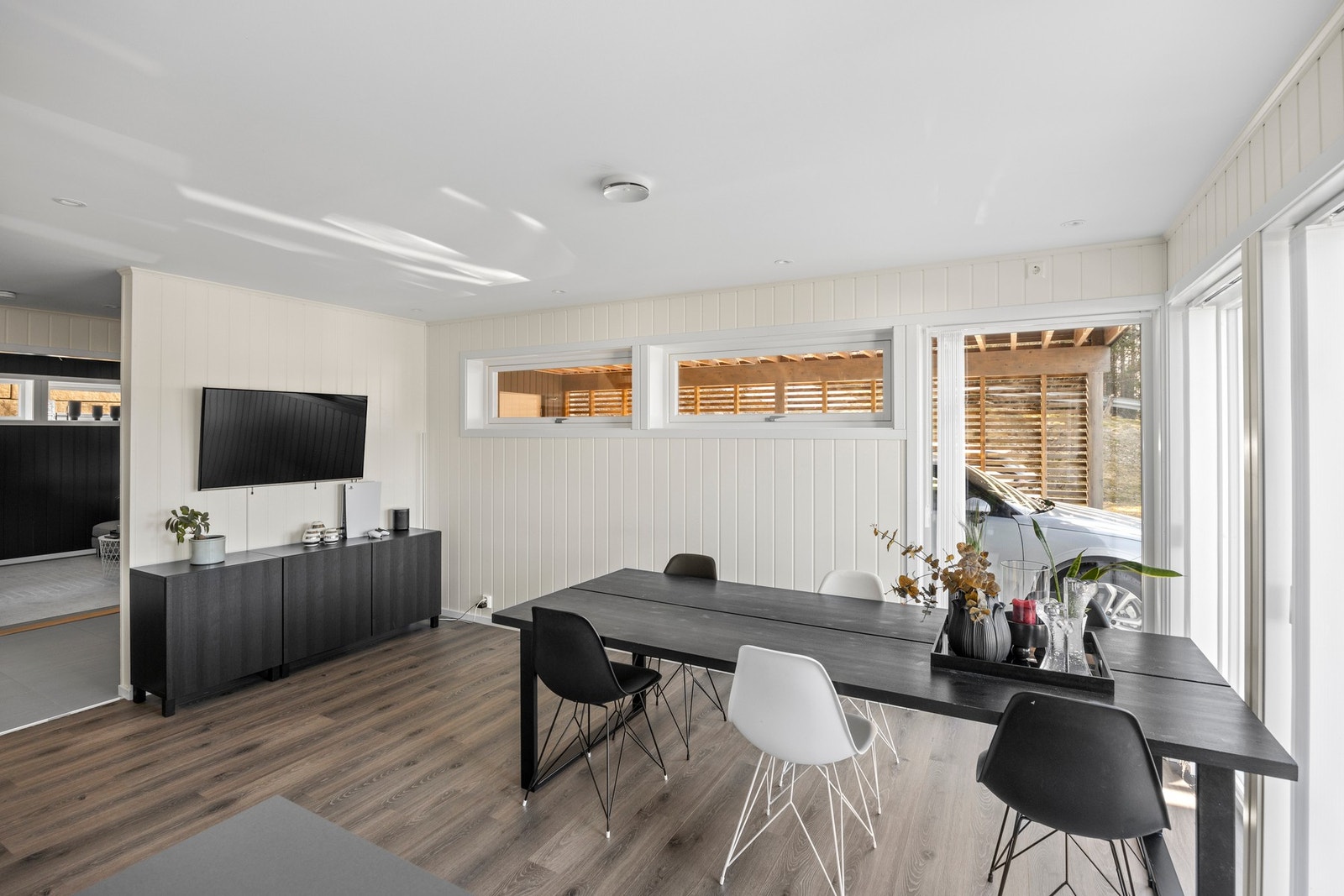 God plass til spisebord for hele familien. Galleribilde