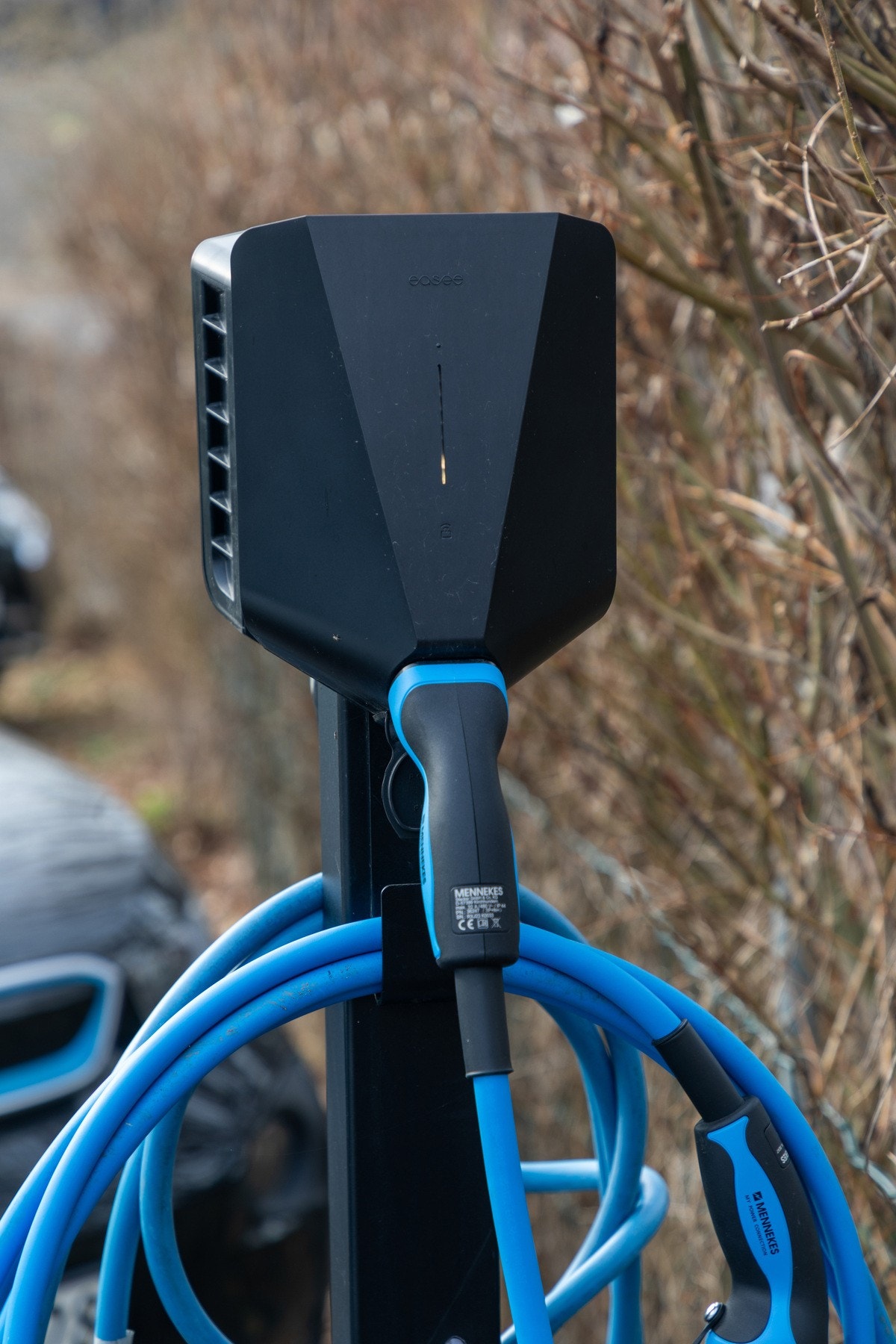 I senere år er en lader for elbil installert. Galleribilde