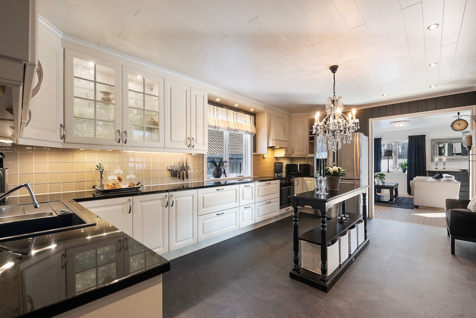 Lekkert klassisk kjøkken Galleribilde