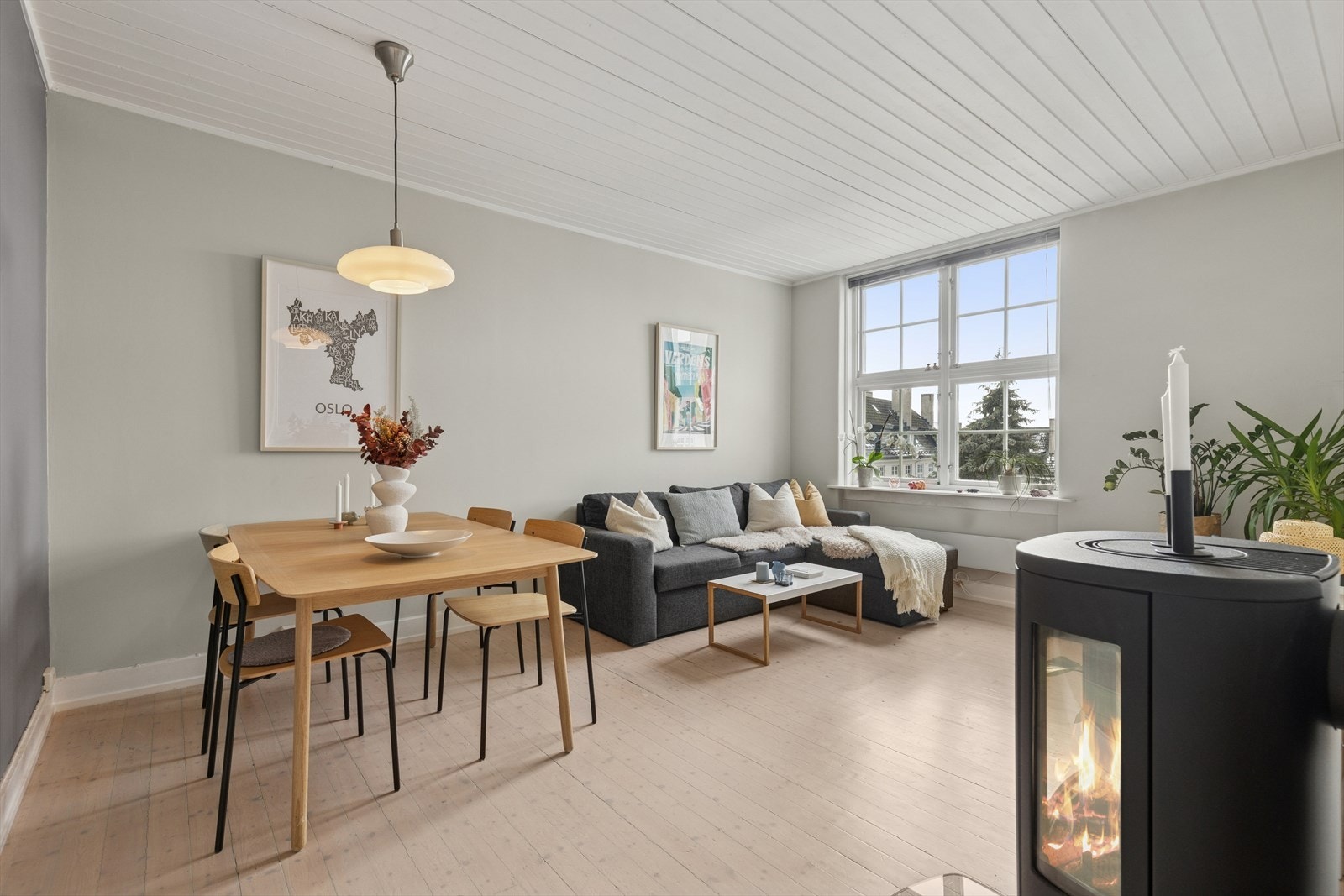 Simon Barood (467 97 302) v/DNB Eiendom har gleden av å presentere en lys og koselig 2-roms i Dynekilgata 9D! Galleribilde