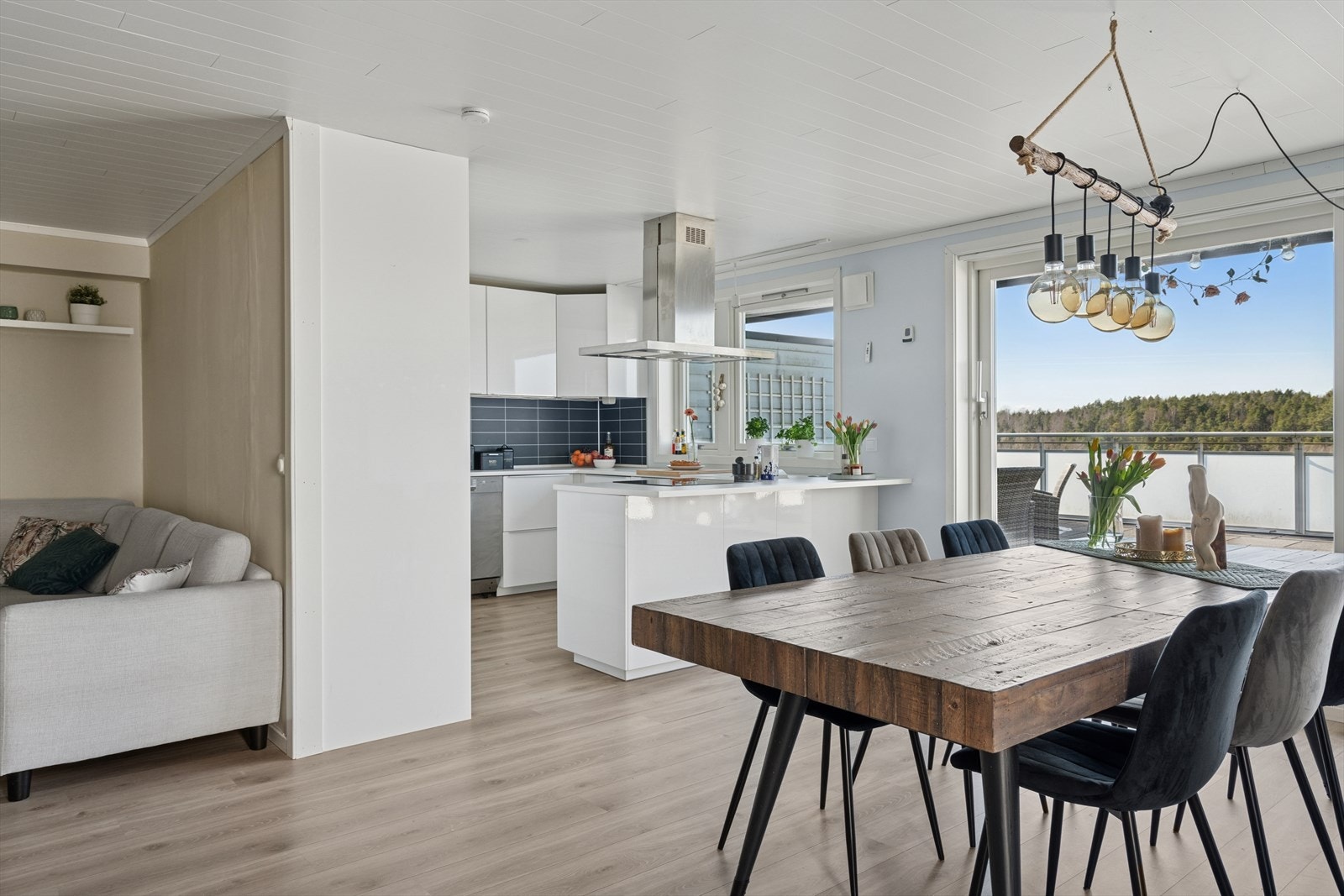 Åvangen terrasse 514 presenteres av DNB Eiendom ved Caroline Sundet. Galleribilde