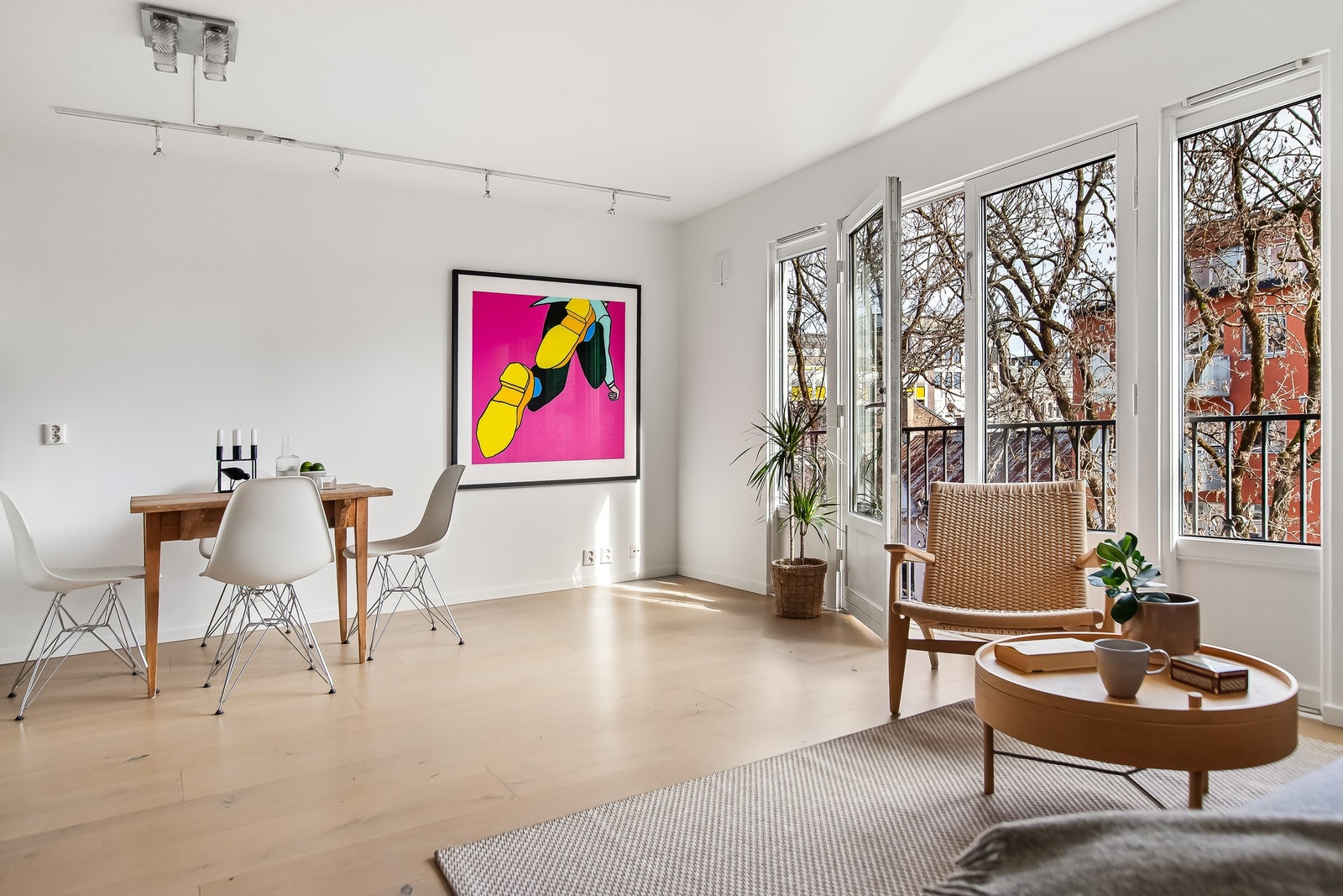 Attraktive bel. med Slottsparken, Aker brygge, Tjuvholmen, Solli plass, Sommero og Karl Johans gate i umiddelbar nærhet. Galleribilde