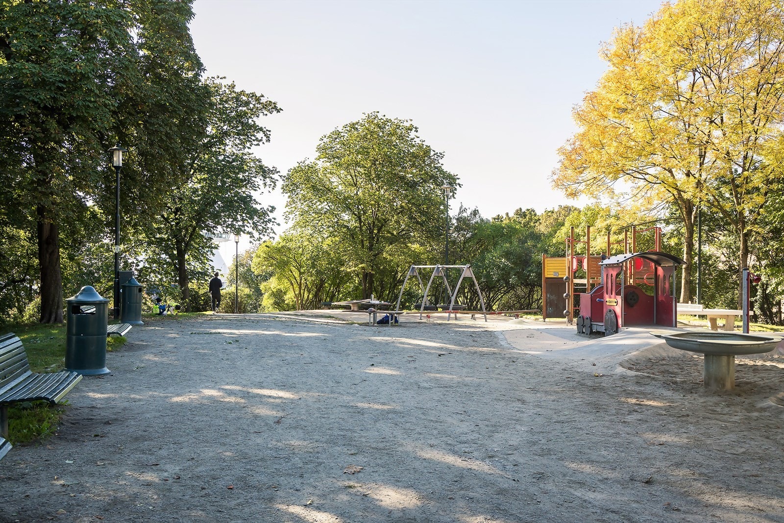 Gangavstand til lekeplass for de minste. Galleribilde