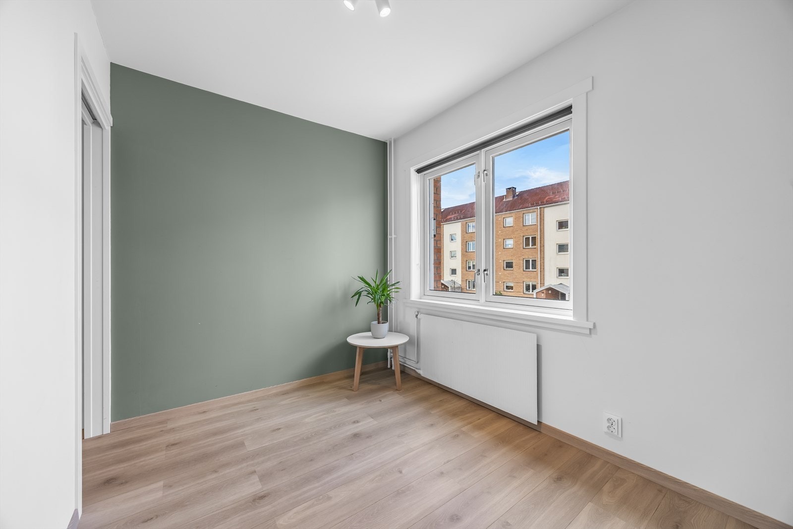 Det er et allsidig rom som passer perfekt som barnerom, gjesterom eller hjemmekontor, tilpasset dine behov. Galleribilde