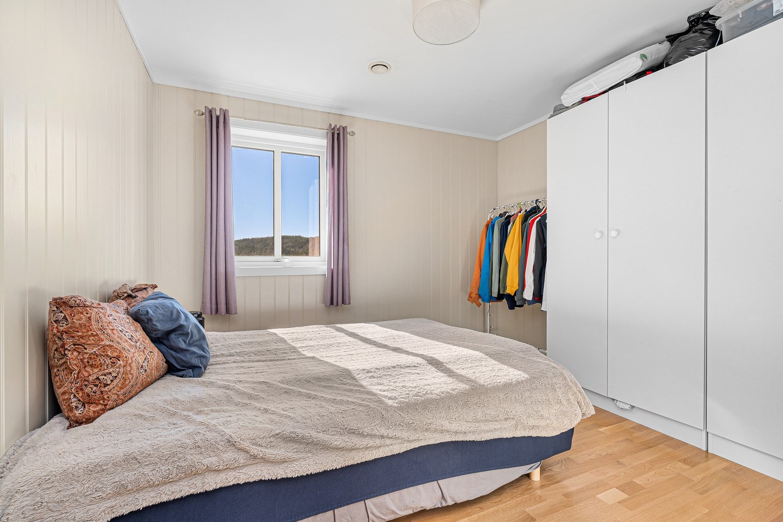 Soverom 1.etg. Galleribilde