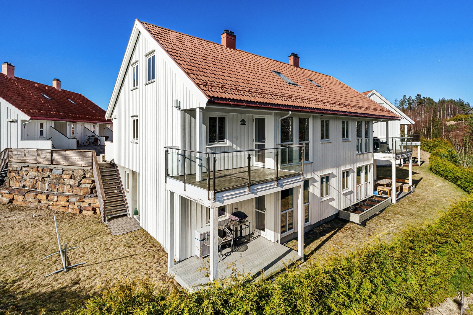 Boligen sett fra hagesiden Galleribilde