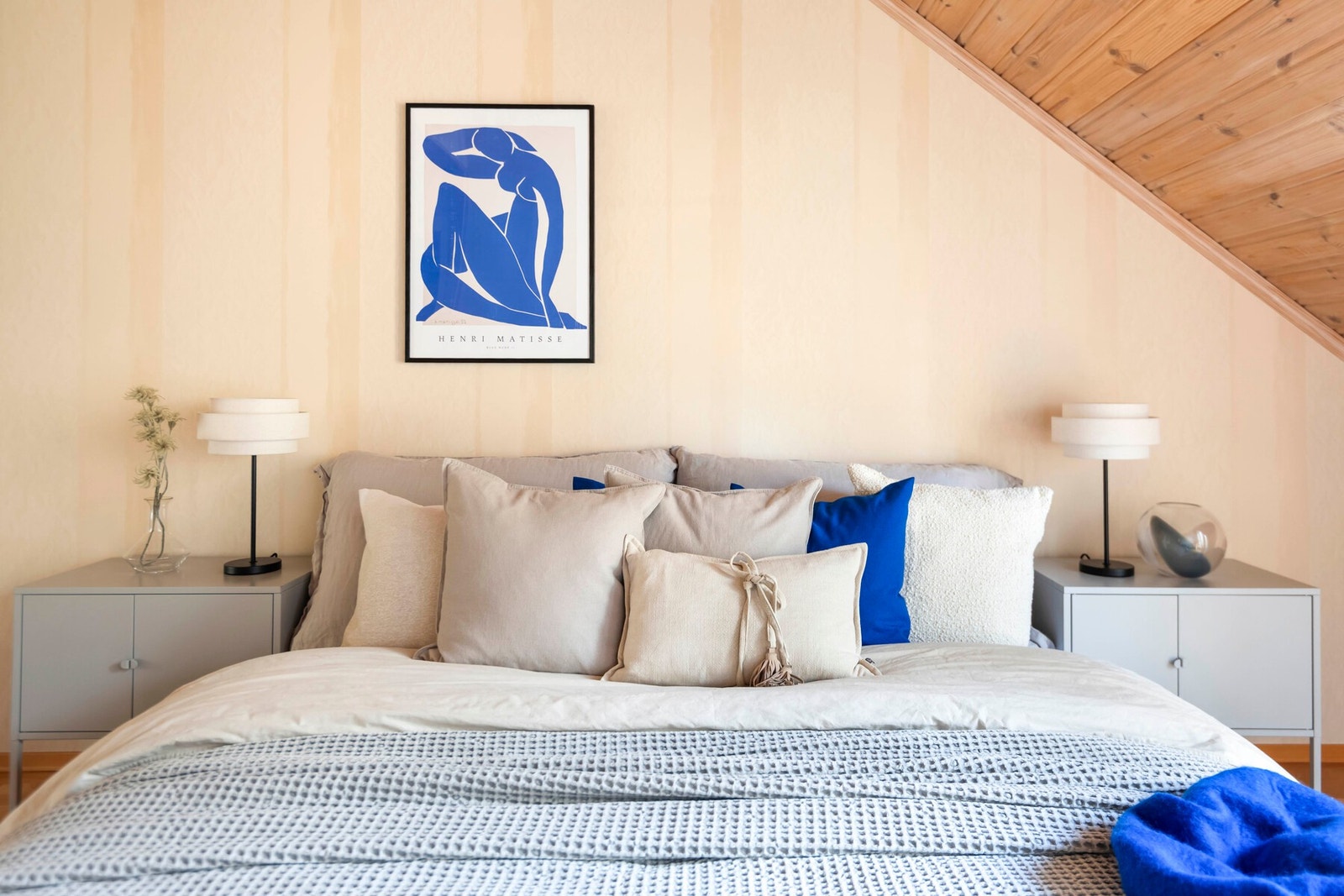 Hovedsoverommet er lyst og romslig. Galleribilde