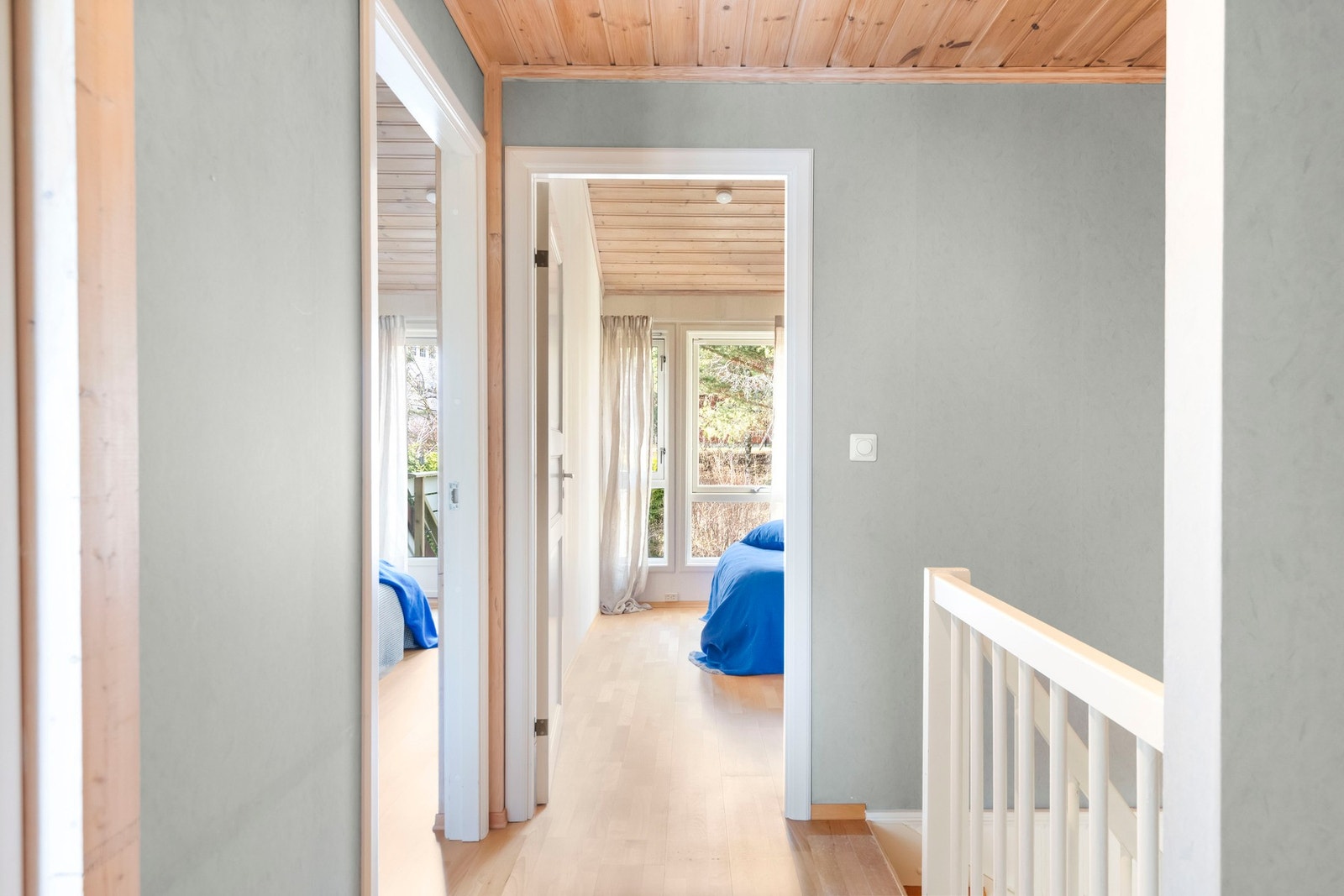 Boligen har tre gode soverom som ligger samlet i 2. etasje. Galleribilde