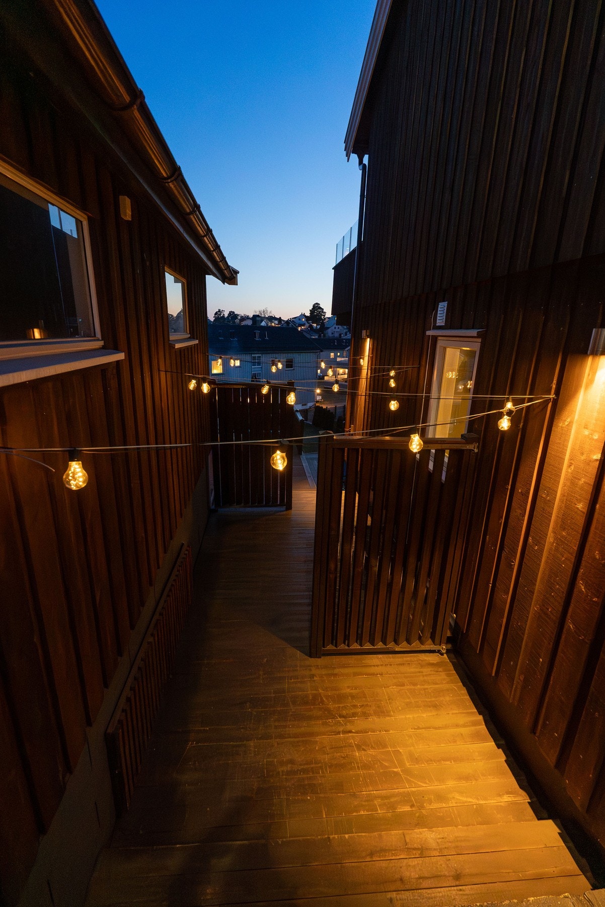 Tilbake på utsiden har bakhagen som ligger godt skjermet. Galleribilde