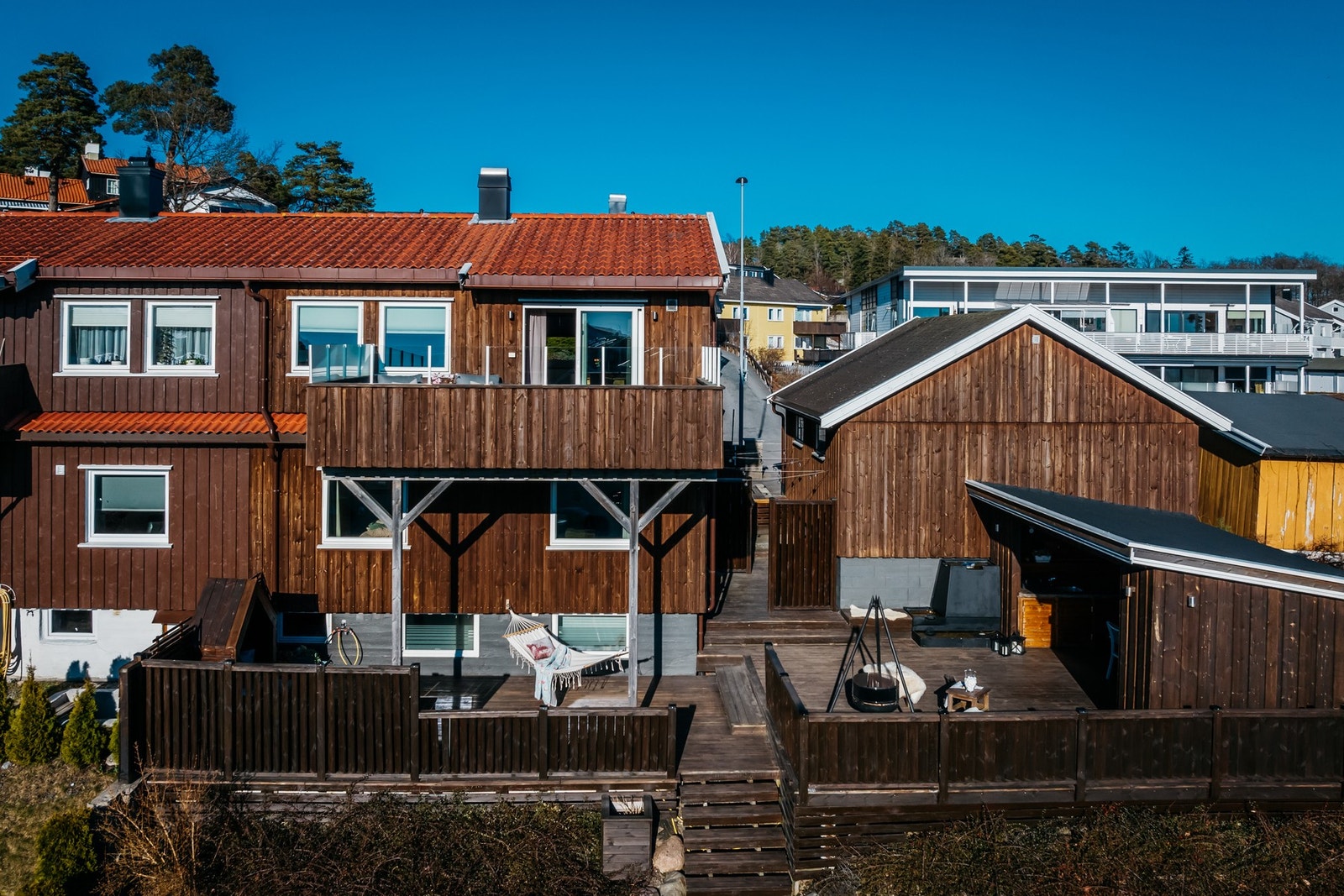 En solid og pen bolig med sentral beliggenhet i Byskogen. Galleribilde