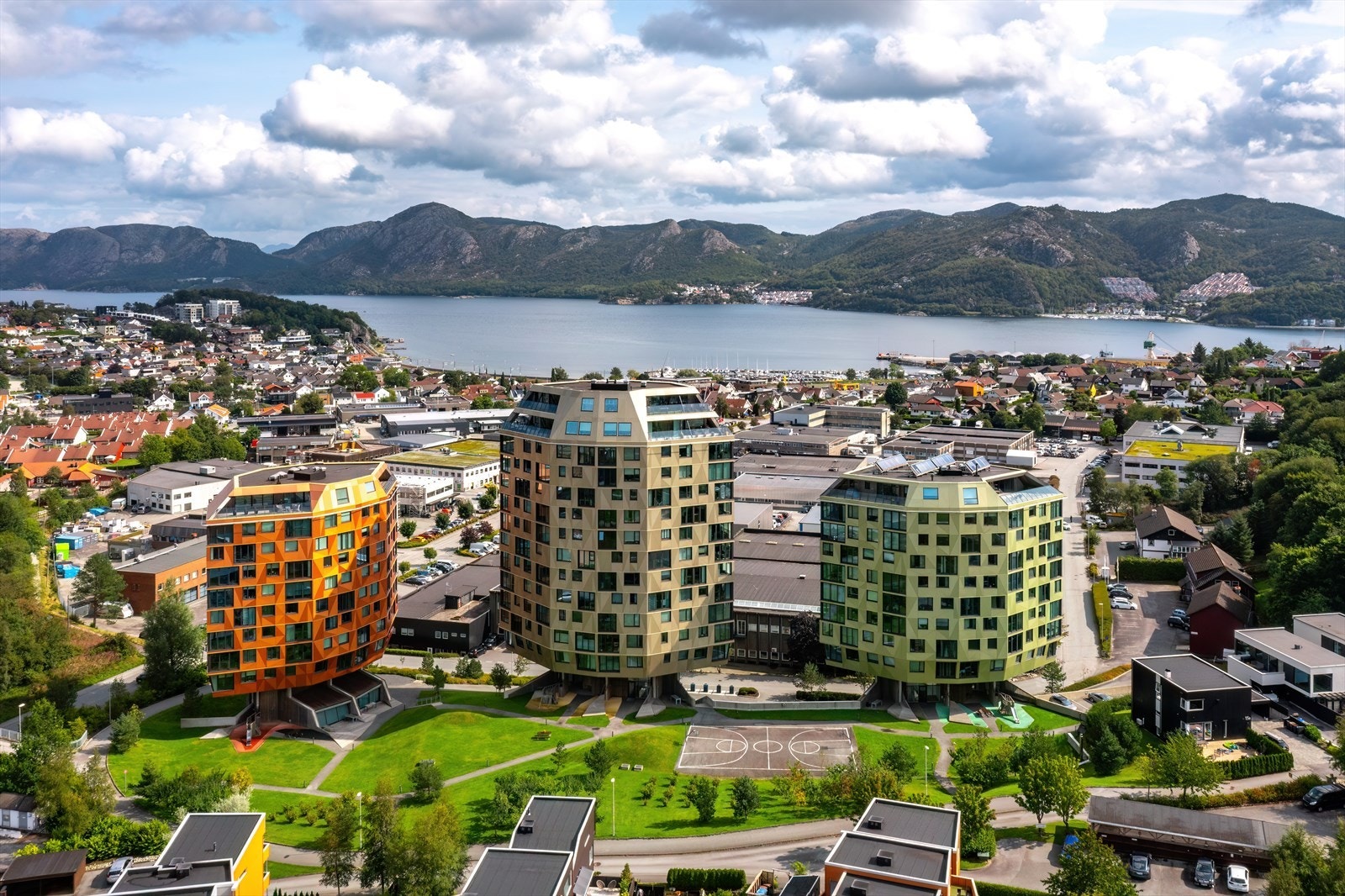 001_Fasade.jpg Galleribilde