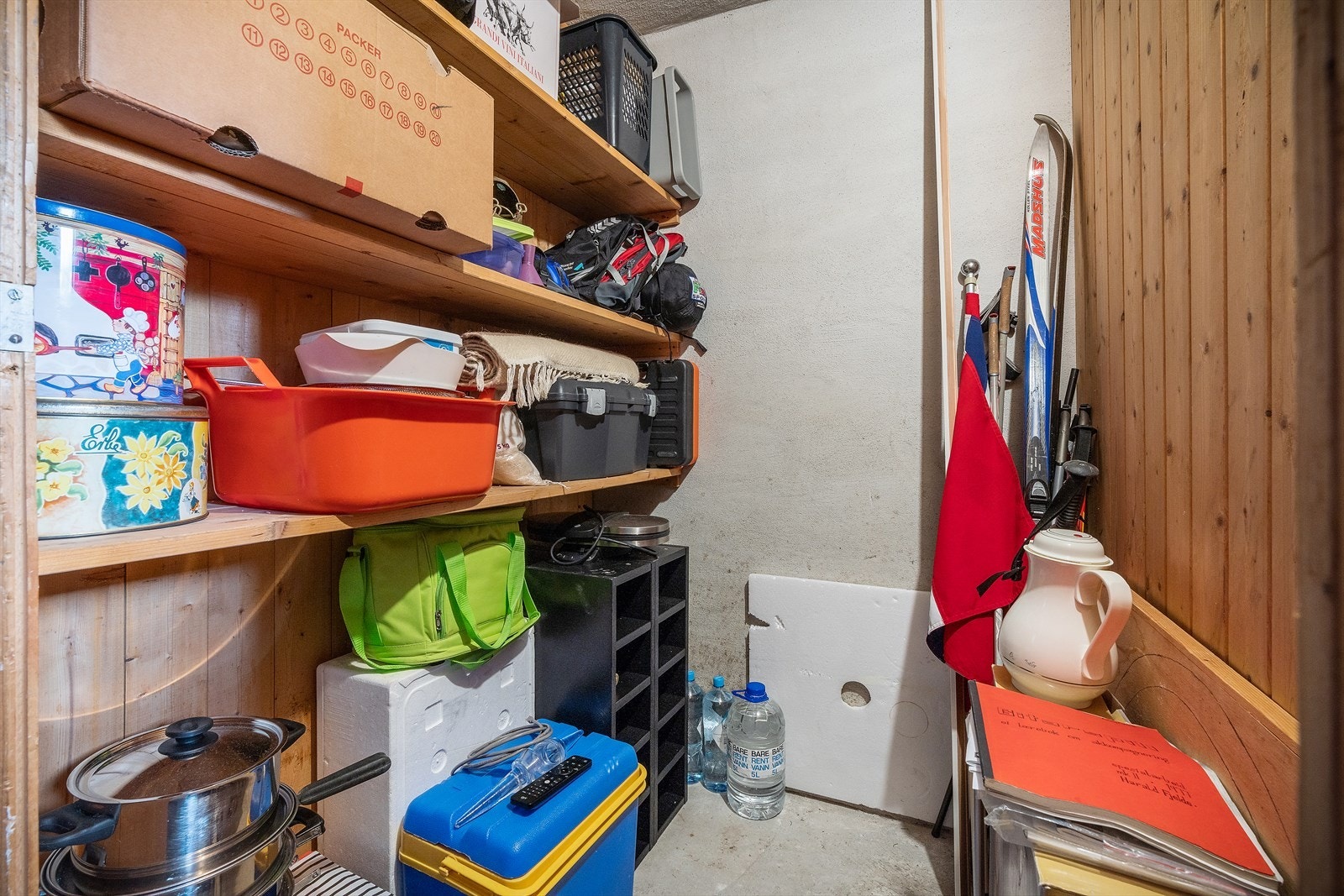 - Svært praktisk for ekstra oppbevaring - Galleribilde