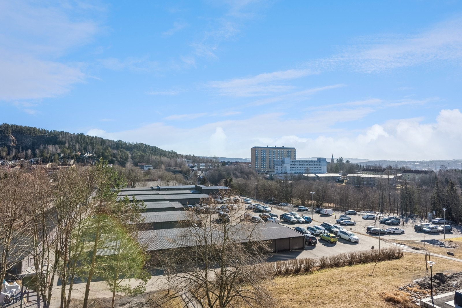 Utsikten fra alle soverommene over mot Grorud. Galleribilde