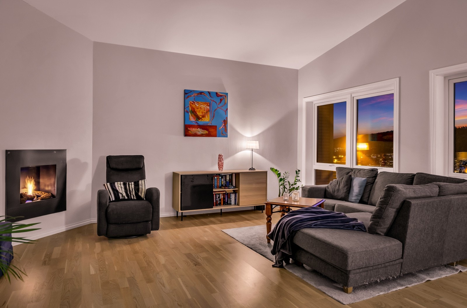 Stilfull gasspeis i stue Galleribilde